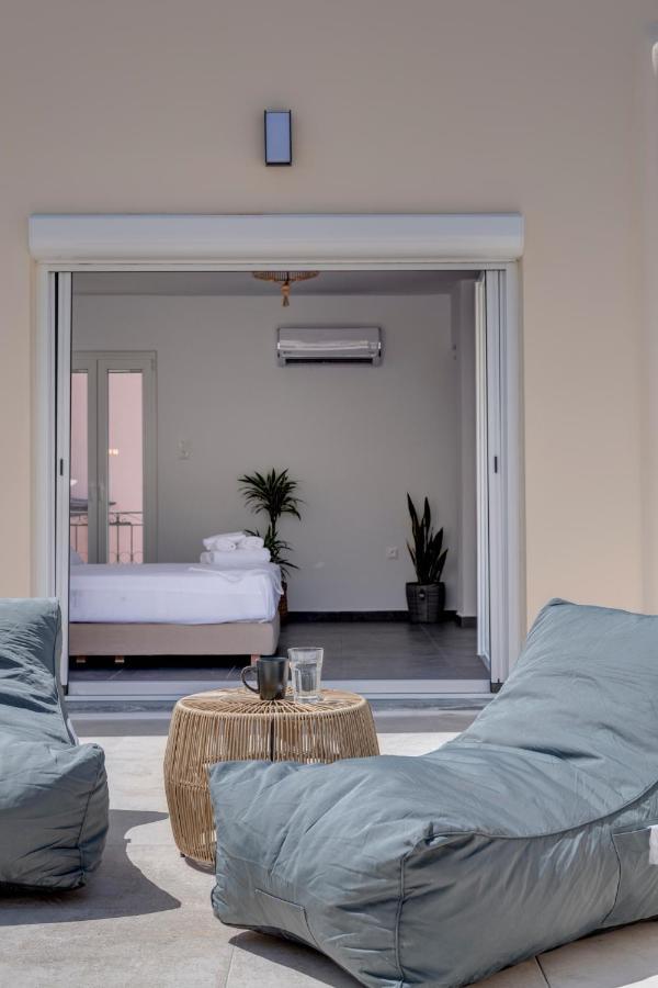 Theogonia Apartment Ermoupoli Bagian luar foto
