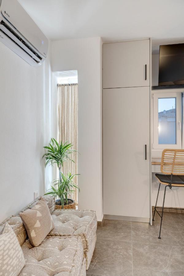Theogonia Apartment Ermoupoli Bagian luar foto