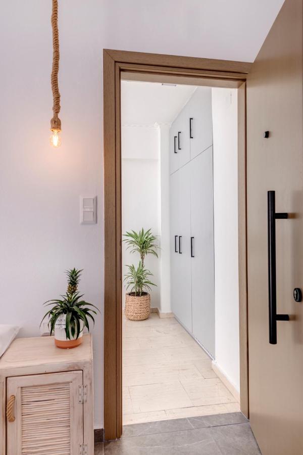 Theogonia Apartment Ermoupoli Bagian luar foto